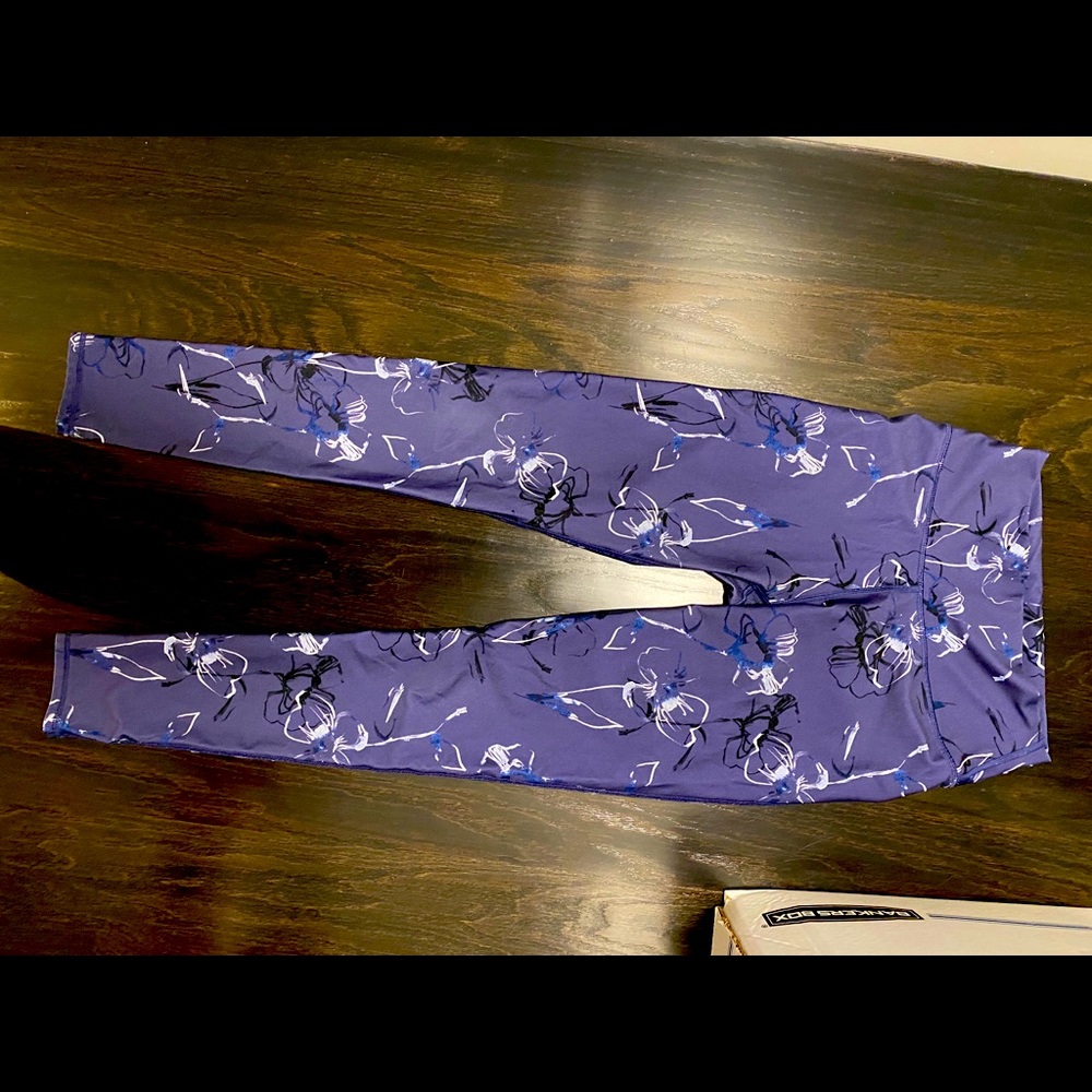 Fabletics floral legging